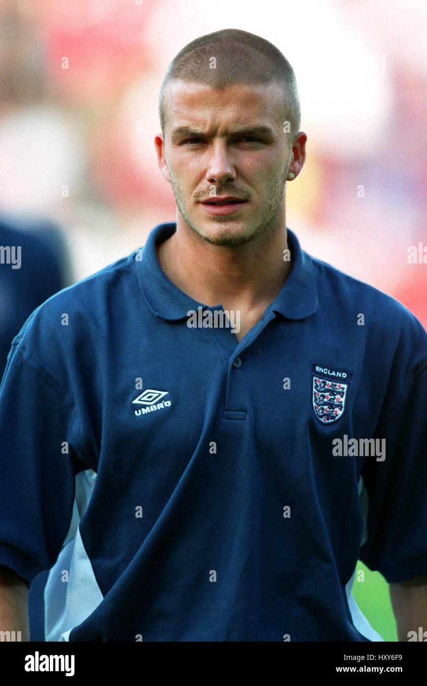 DAVID BECKHAM ENGLAND & MANCHESTER UNITED FC 12 June 2000 Stock Photo -  Alamy
