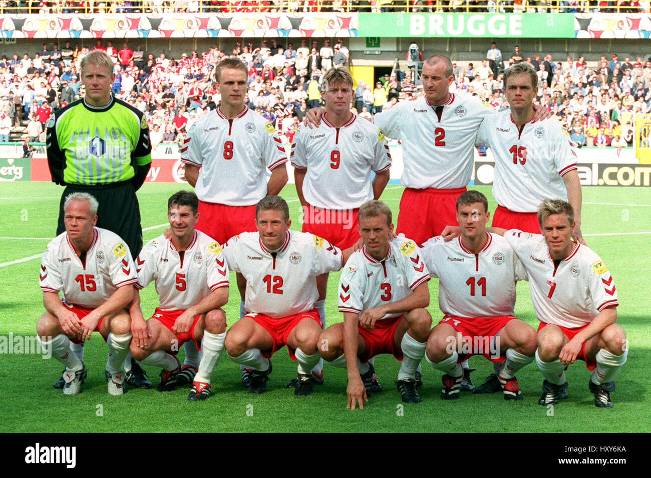 [Imagen: denmark-team-group-euro-2000-11-june-2000-HXY6KA.jpg]