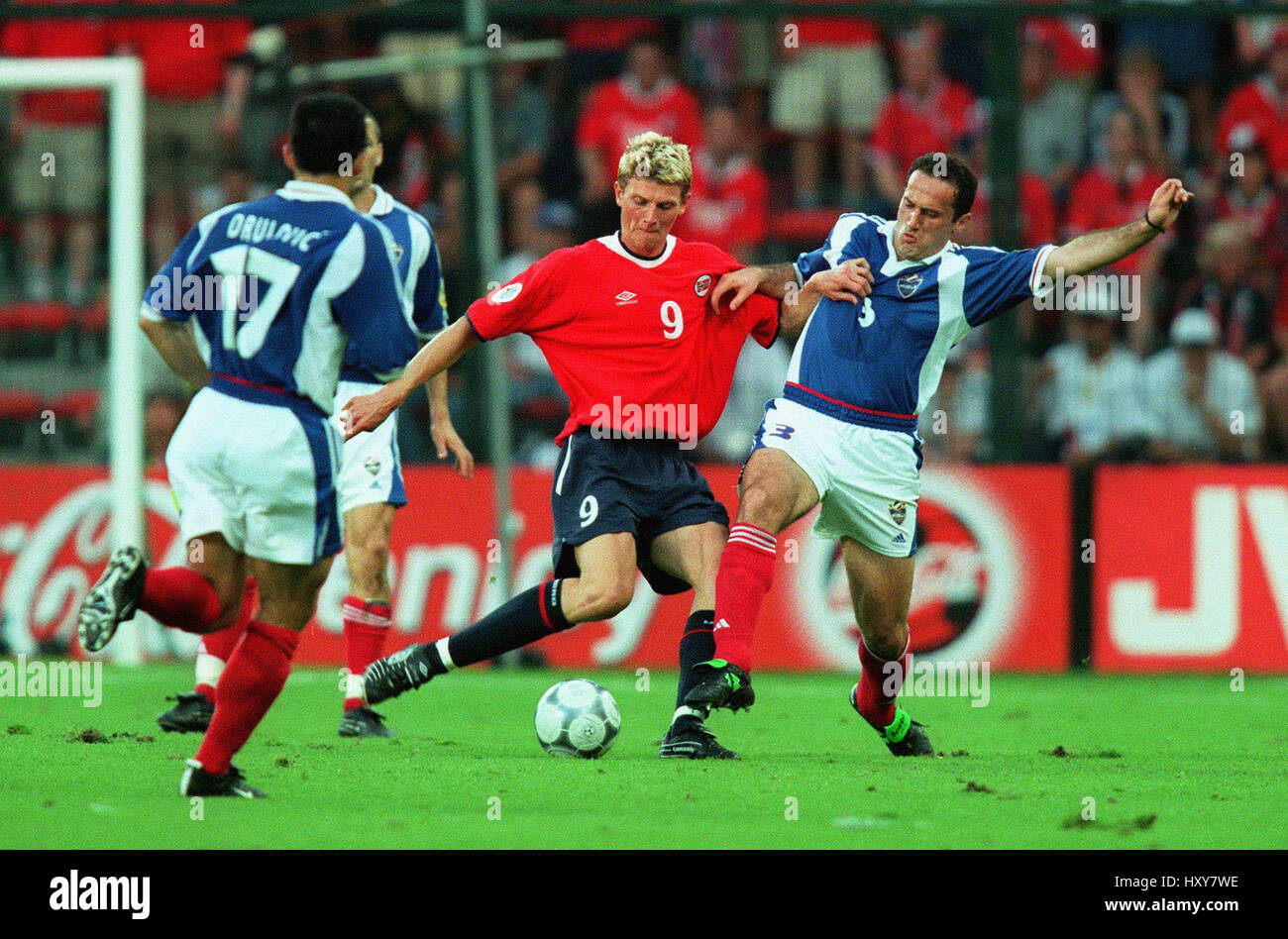 TORE ANDRE FLO & DJOROVIC NORWAY V YUGOSLAVIA 18 June 2000 Stock Photo