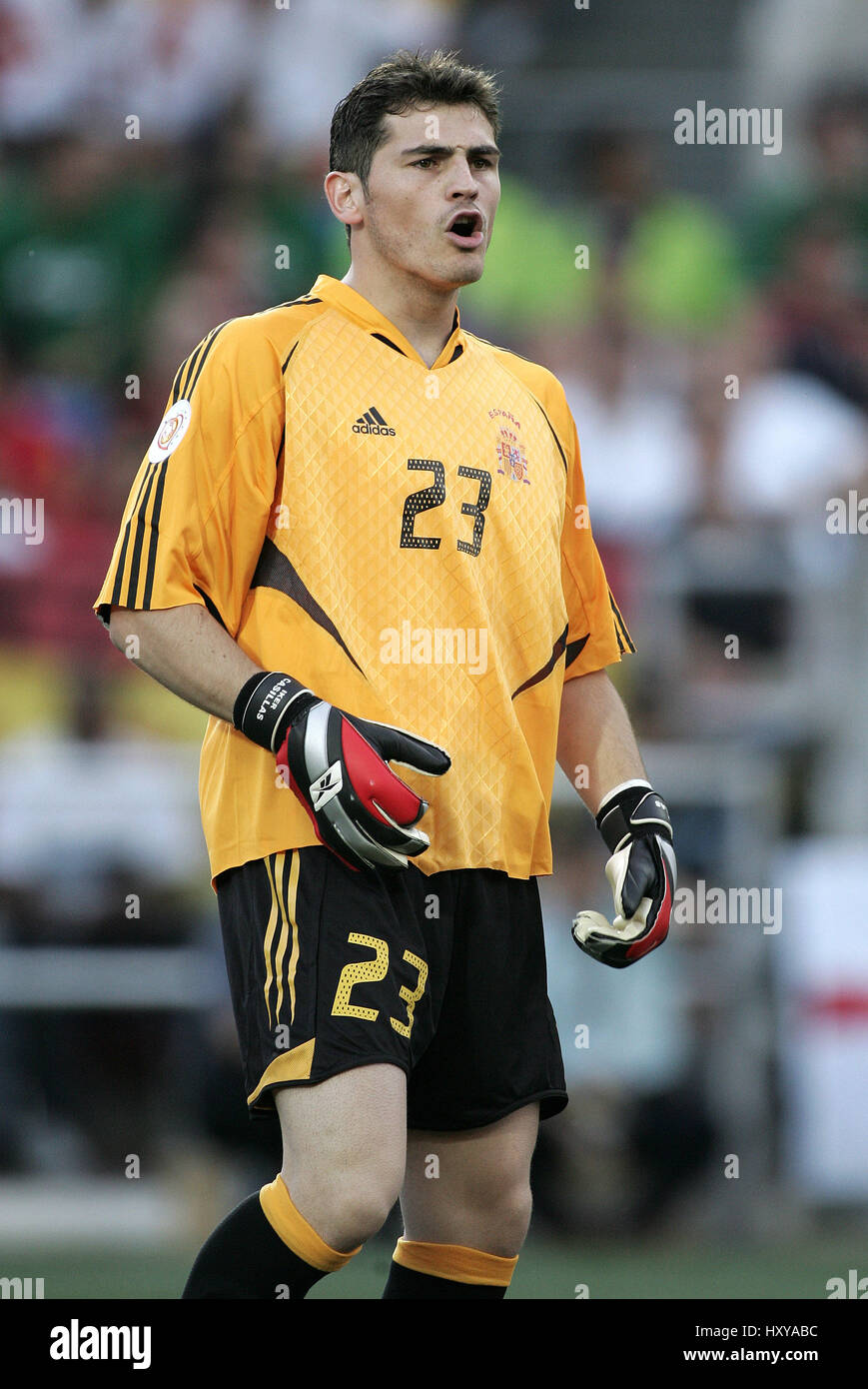 IKER CASILLAS SPAIN & REAL MADRID FARO-LOULE ALGARVE PORTUGAL 12 June 2004 Stock Photo