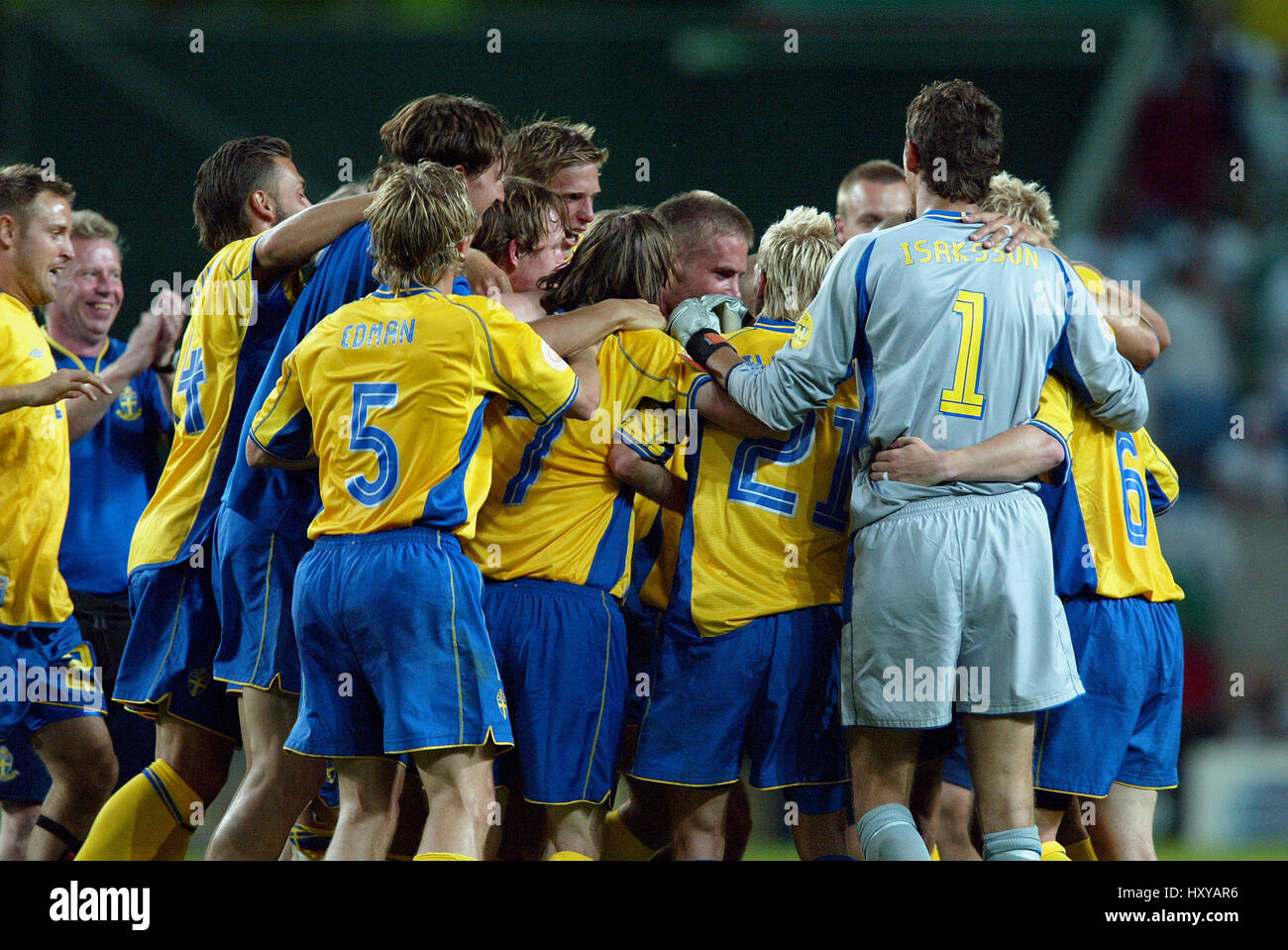 SWEDISH PLAYERS CELEBRATE SWEDEN V BULGARIA JOSE ALVALADE STADIUM ...