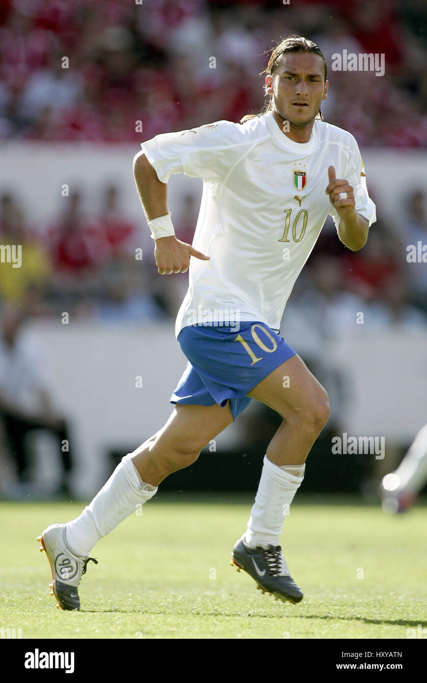 Francesco Totti Italy As Roma D Afonso Henriques Stadium Guimar Es Portugal 16 June 2004 Stock Photo Alamy
