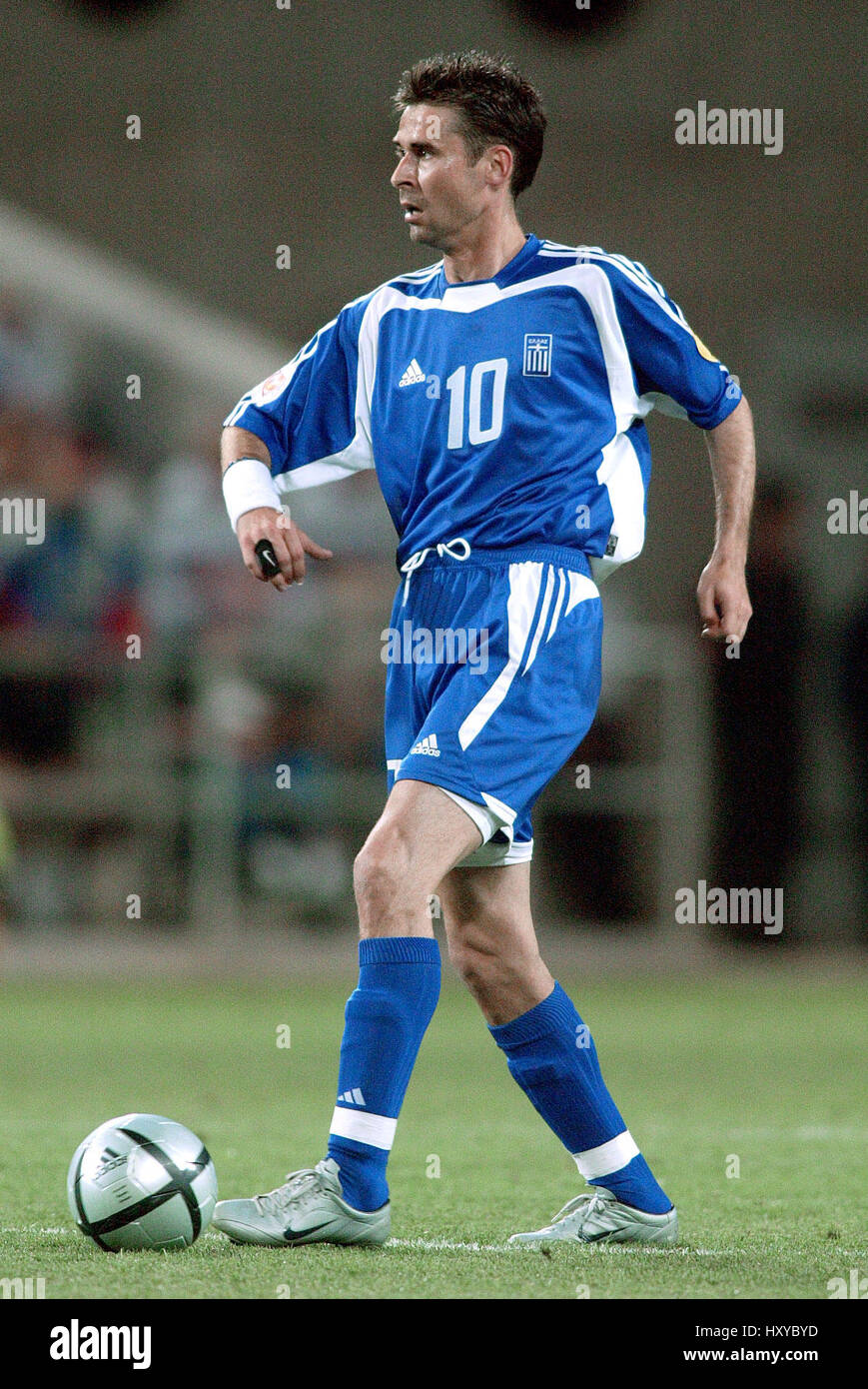 VASSILIOS TSIARTAS GREECE & AEK ATHENS FC FARO-LOULE STADIUM FARO PORTUGAL  20 June 2004 Stock Photo - Alamy