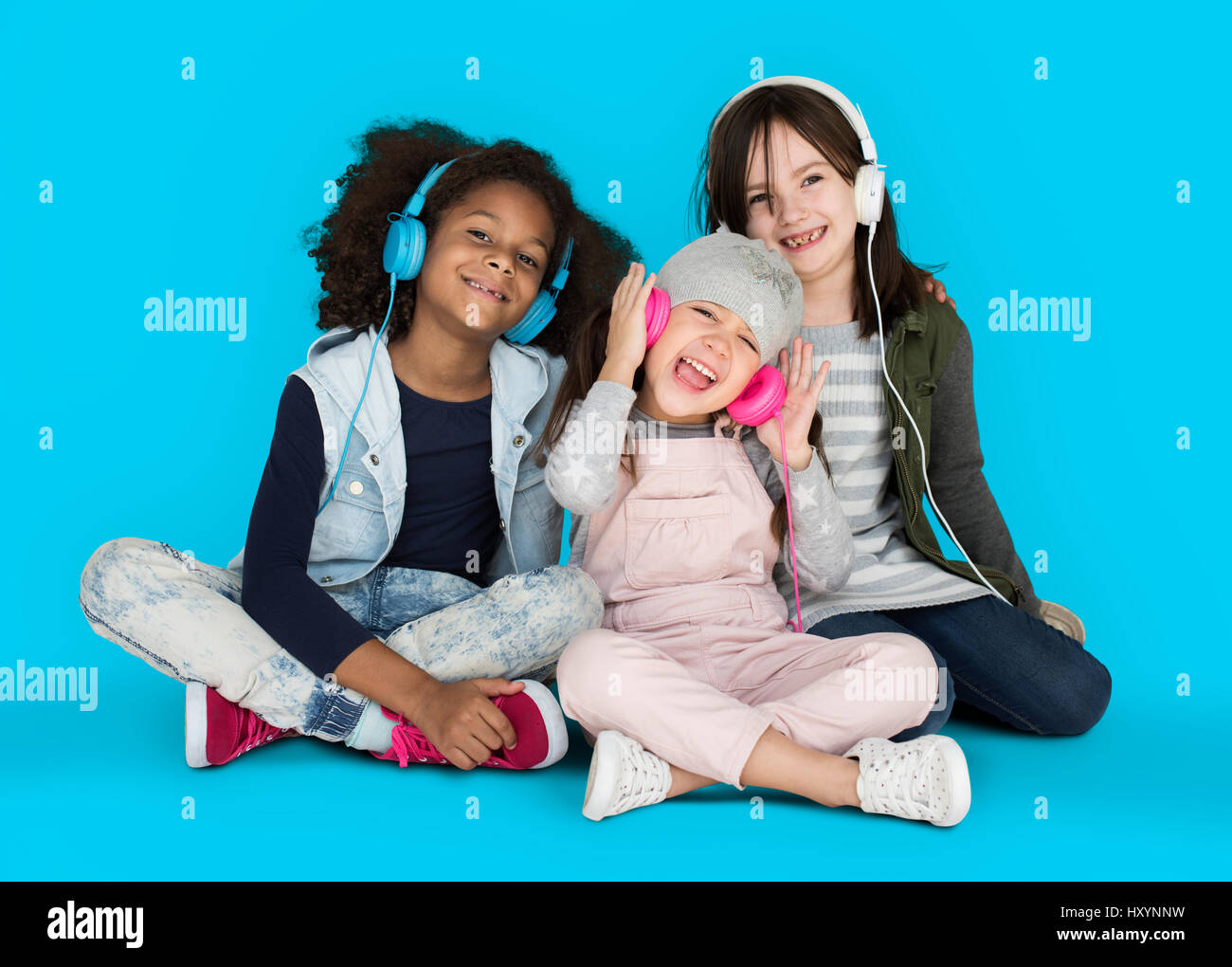 Group of little girls hi-res stock photography and images - Page 3 - Alamy