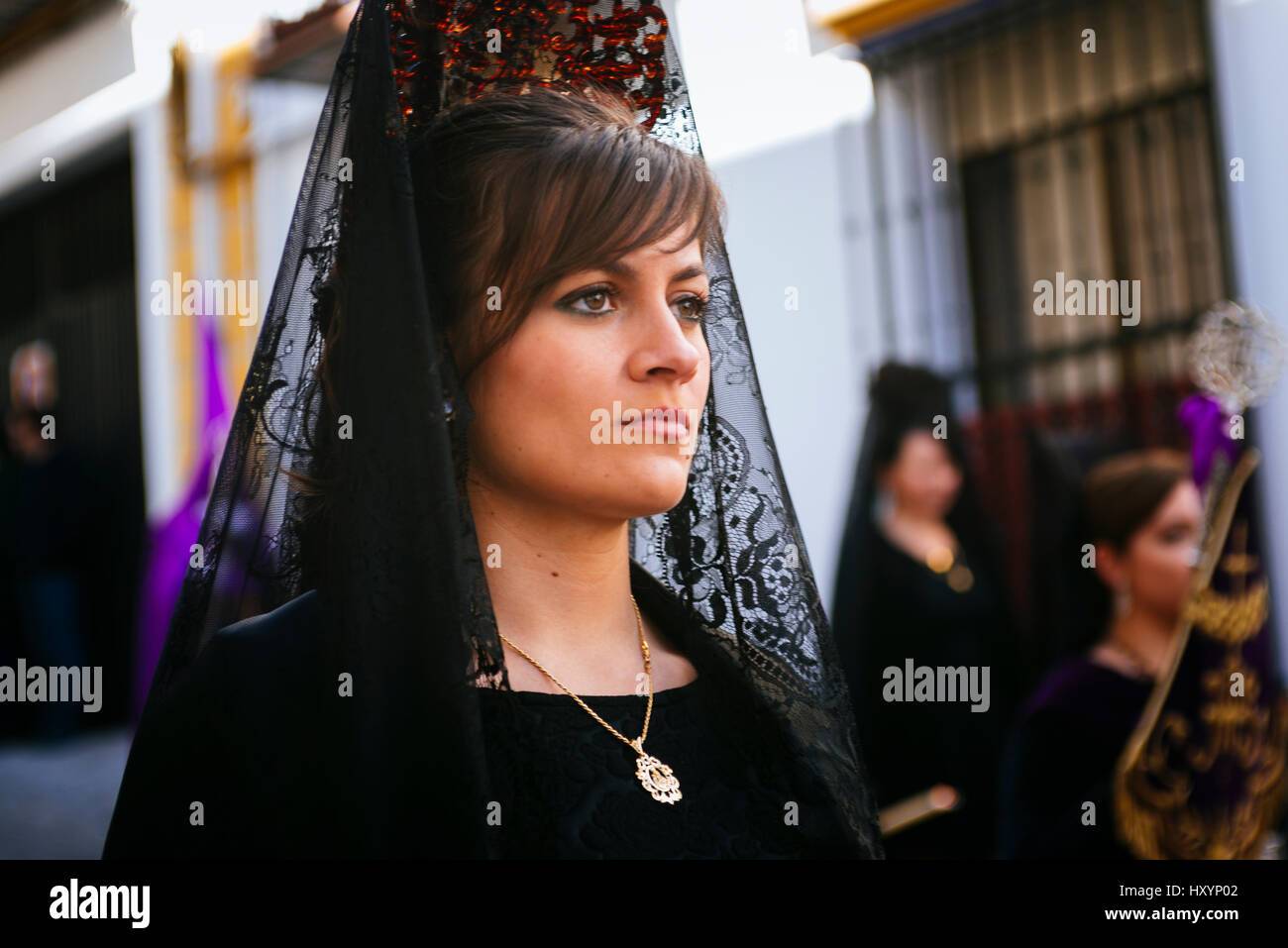 Spanish lace mantilla hi-res stock photography and images - Alamy