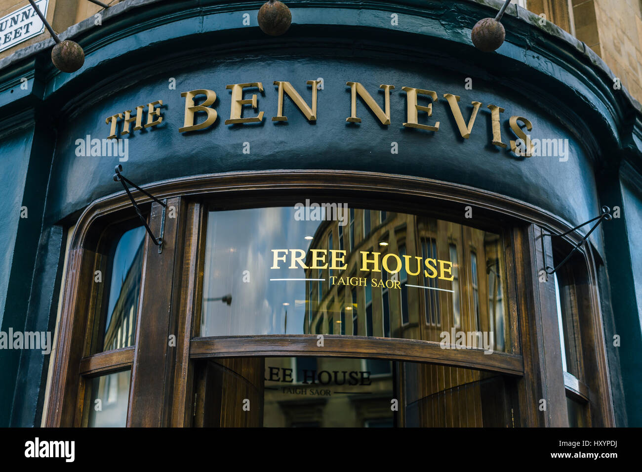 Ben Nevis Pub Sign on Argyle Street in Glasgow's Finnieston District Stock Photo