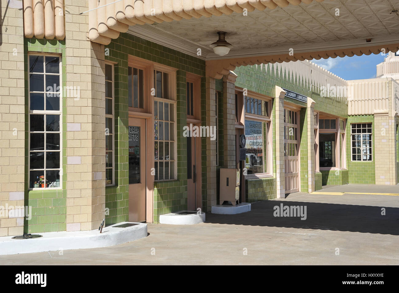 Route 66 Conoco gas Station, Shamrock, Texas Stock Photo Alamy
