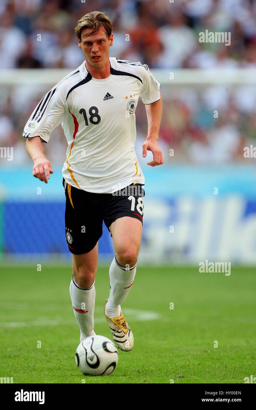 TIM BOROWSKI GERMANY & WERDER BREMEN WORLD CUP MUNICH GERMANY 09 June 2006 Stock Photo
