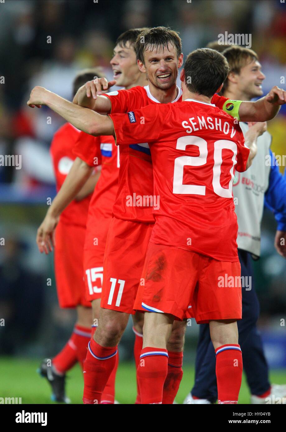SERGEI SEMAK & IGOR SEMSHOV RUSSIA V SWEDEN TIVOLI NEU INNSBRUCK ...