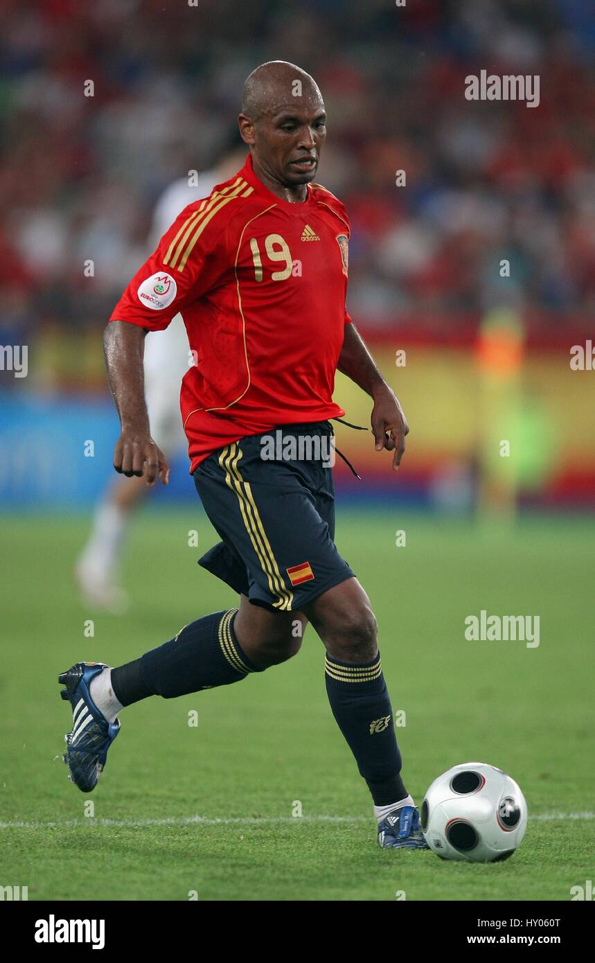 MARCOS SENNA SPAIN & VILLARREAL ERNST-HAPPEL STADIUM VIENNA AUSTRIA 22 June 2008 Stock Photo