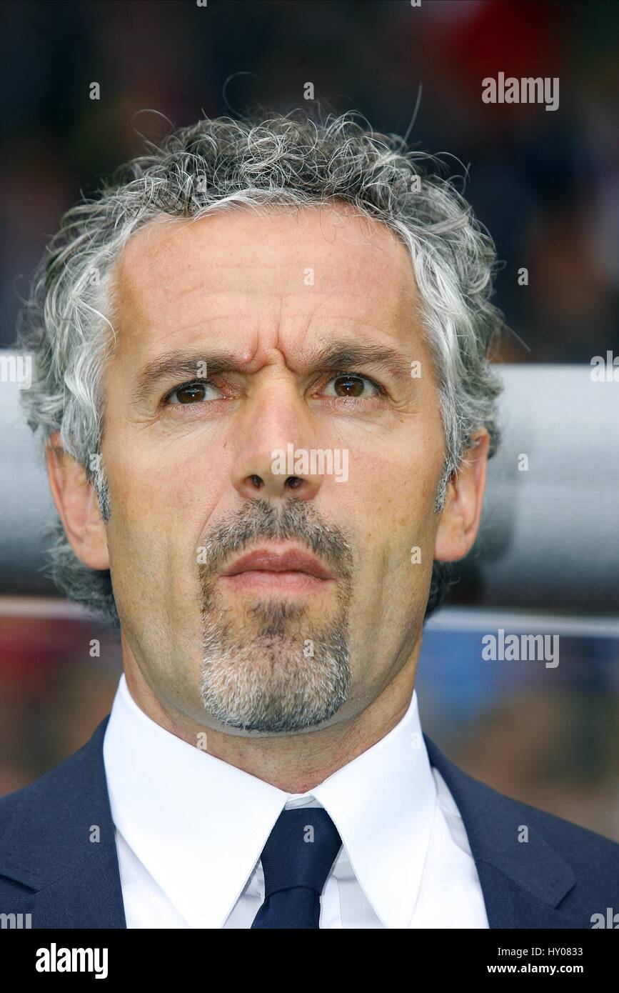 ROBERTO DONADONI ITALY V ROMANIA LETZIGRUND STADUIM ZURICH SWITZERLAND