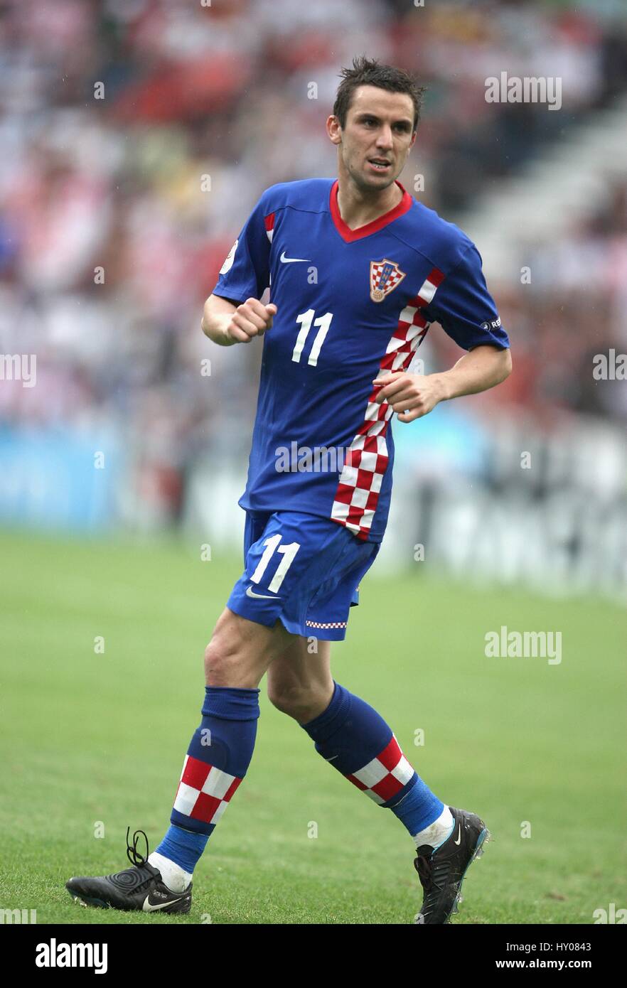 Darijo Srna, Shakhtar Donetsk Stock Photo - Alamy