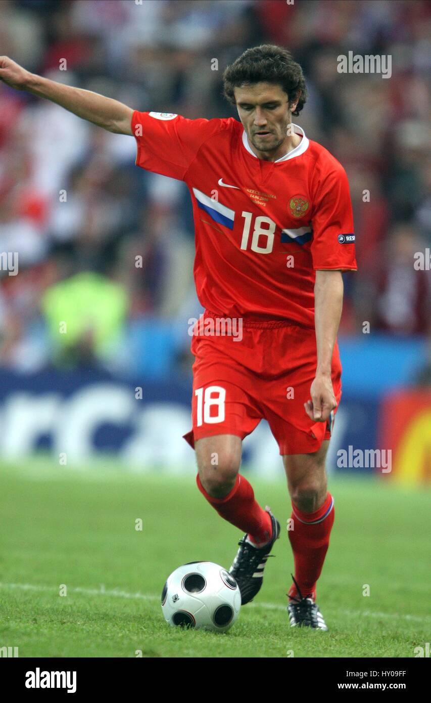 YURI ZHIRKOV RUSSIA & CSKA MOSCOW EM STADION SALZBURG AUSTRIA 14 June 2008 Stock Photo