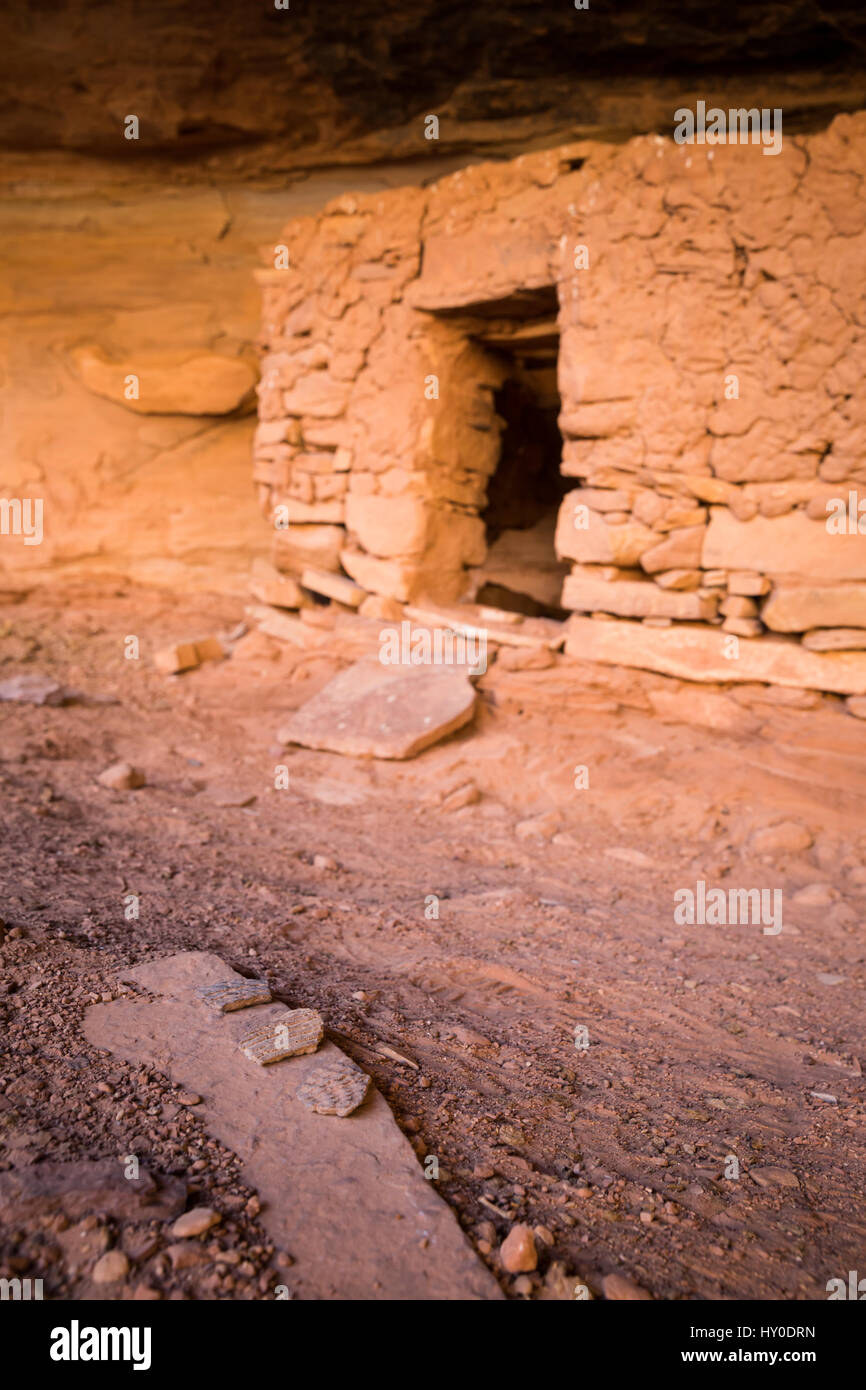 Potsherds hires stock photography and images Alamy