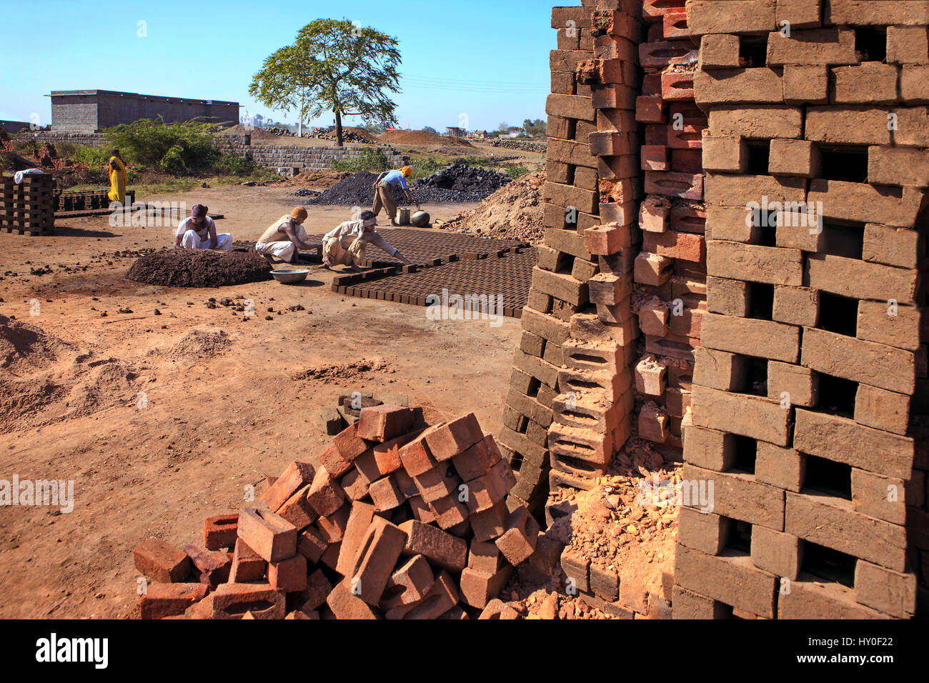 Man making bricks, barwani, madhya pradesh, india, asia Stock Photo
