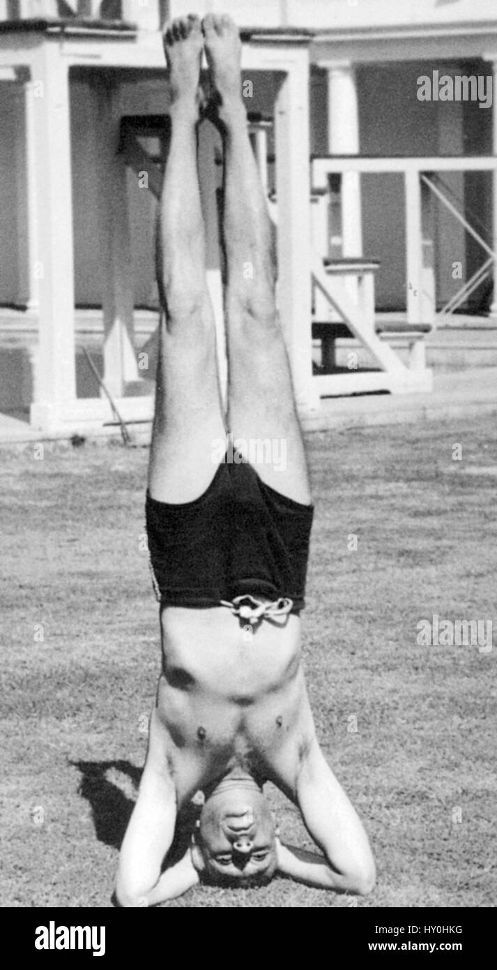 Jawaharlal nehru doing yoga, new delhi, india, asia, 1948 Stock Photo