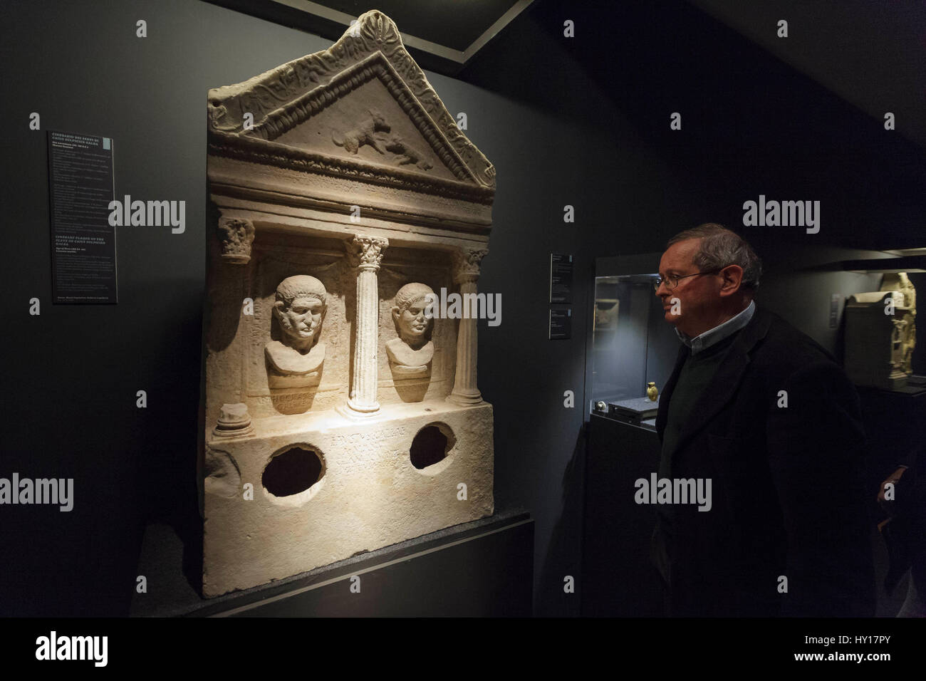 Rome, Italy. 30th Mar, 2017. Visitors attend the 'Spartaco. Schiavi e padroni a Roma' exhibition preview at Ara Pacis Museum in Rome, Italy. The exhibition opens to the public on March 31 and runs until September 17, 2017. Thanks to a team of archaeologists, set designers, directors and architects, this exhibition transports the complex world of Ancient Roman slaves to today, starting with the last major slave revolt led by Spartacus between 73 and 71 BC. Credit: Giuseppe Ciccia/Pacific Press/Alamy Live News Stock Photo