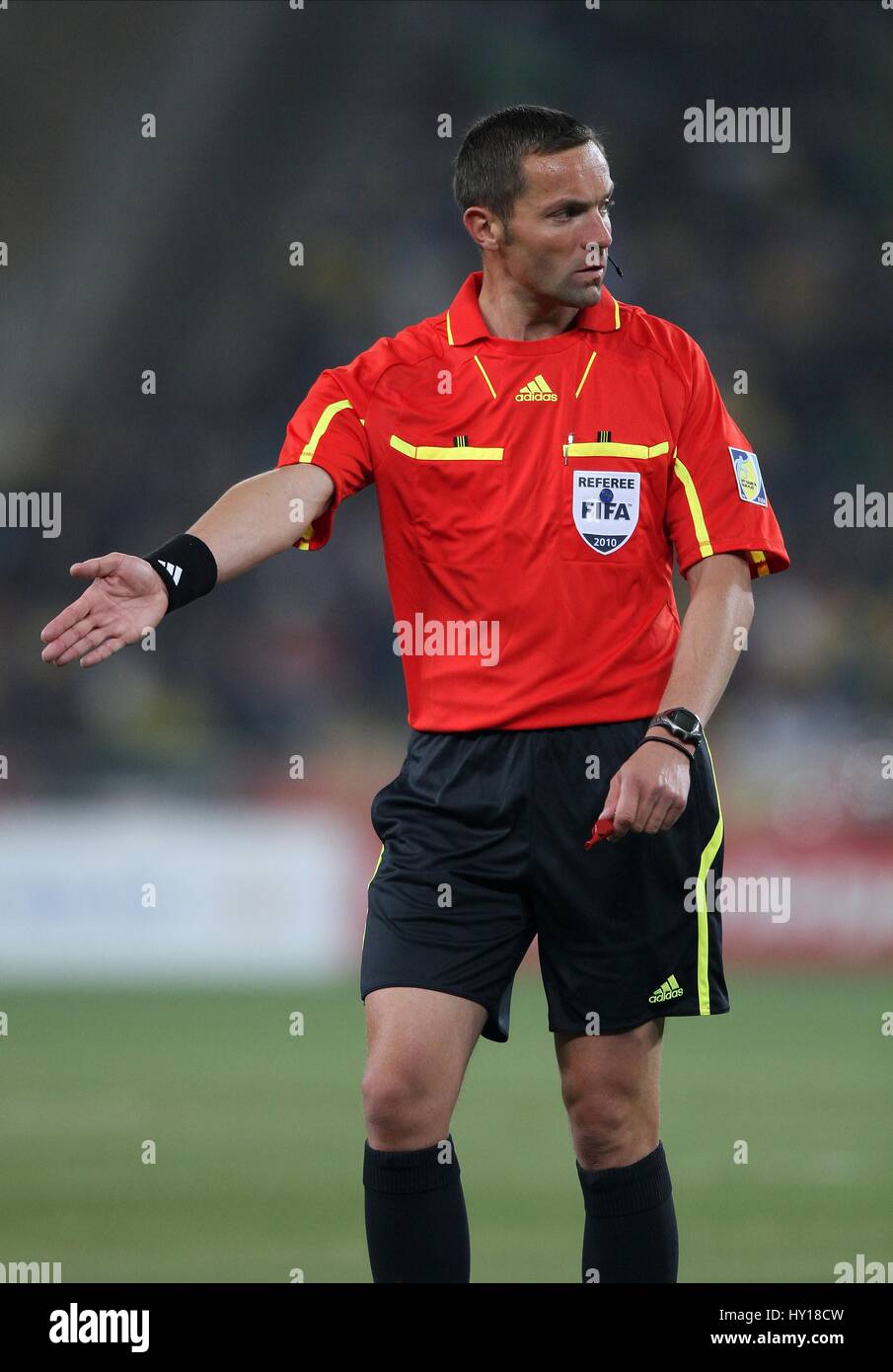 Fifa referee soccer hi-res stock photography and images - Page 2 - Alamy
