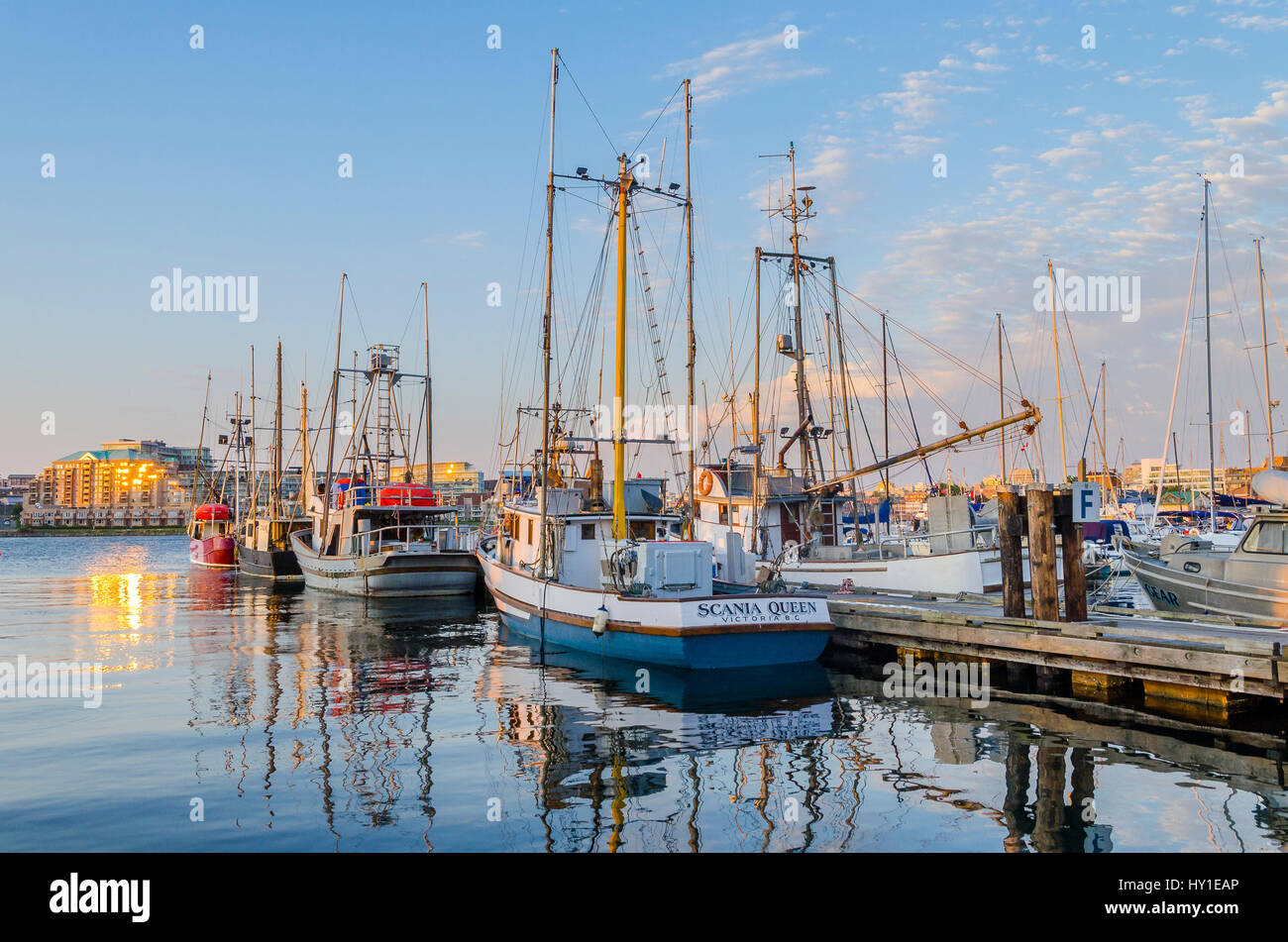 British fishing boats hi-res stock photography and images - Alamy