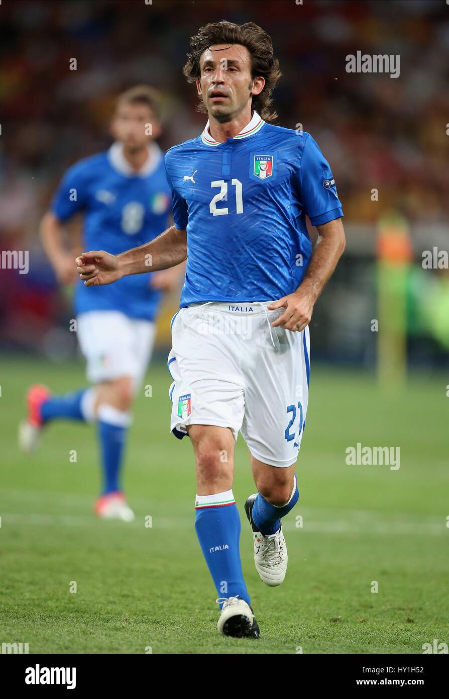 ANDREA PIRLO ITALY AC MILAN ITALY & AC MILAN OLYMPIC STADIUM KIEV