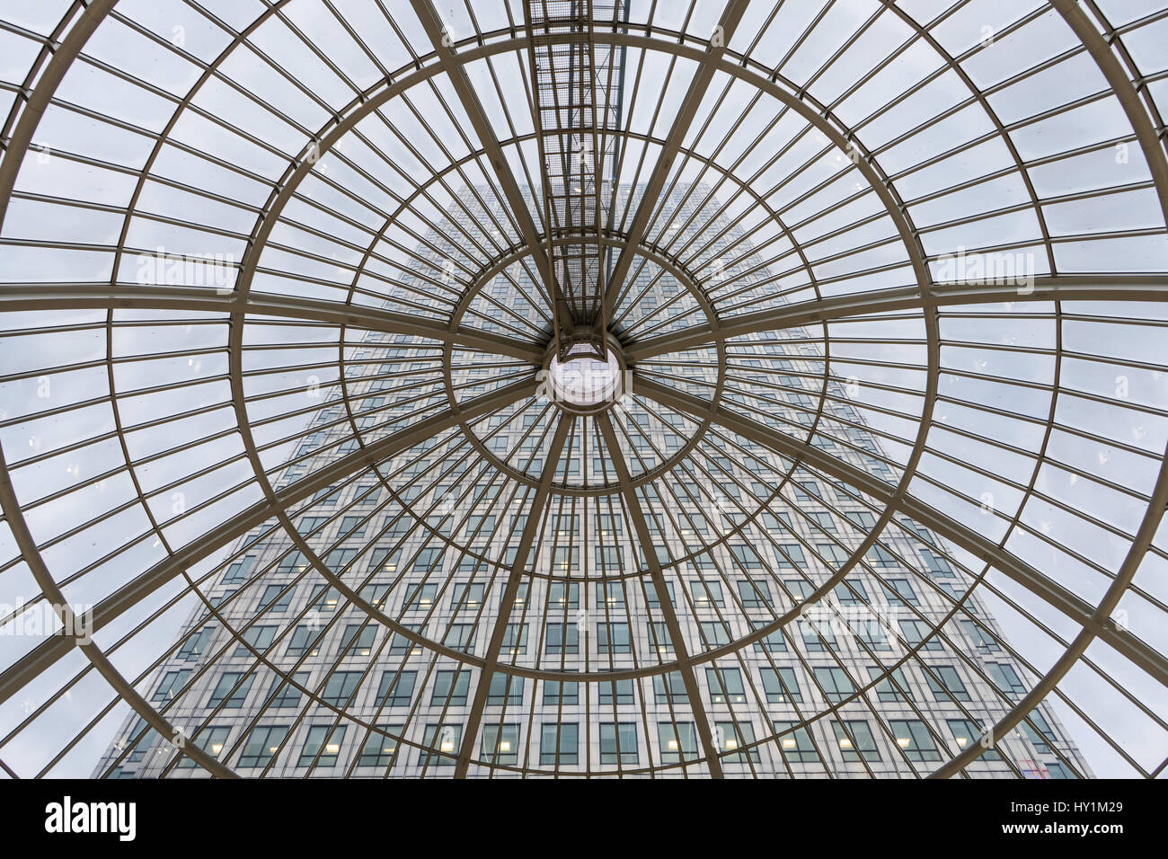 Hsbc canary wharf inside hi-res stock photography and images - Alamy