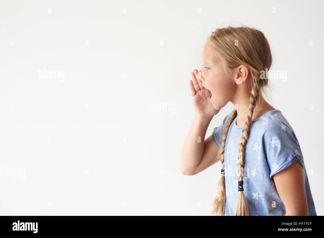 Side View Of Young Girl Shouting Stock Photo Alamy Side View Of Young Girl Shouting Stock Photo Alamy