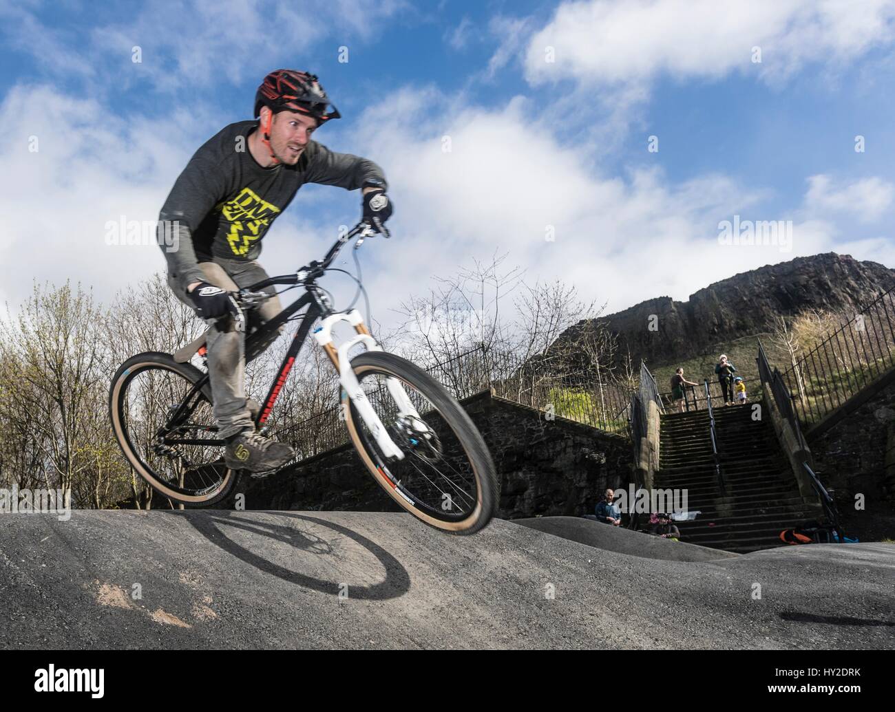 Skelf bike track hires stock photography and images Alamy