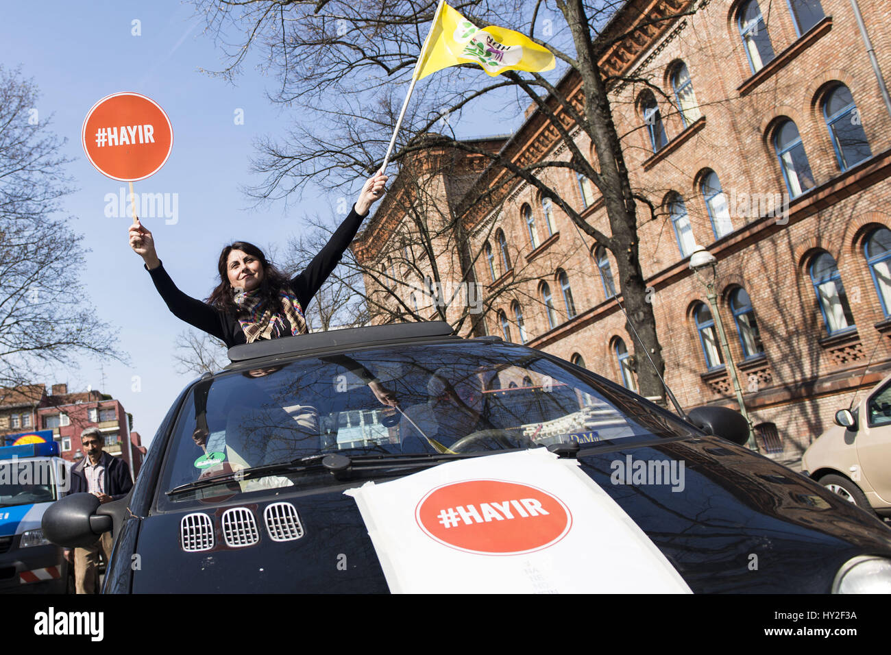 Berlin, Berlin, Germany. 1st Apr, 2017. Opponents of RECEP TAYYIP ERDOGAN, President of Turkey rally in an car parade through Berlin. Protesters holding signs with the inscription '#Hayir ', they demand a No vote in the constitutional referendum in Turkey, where Turks living in Germany are allowed to vote. Credit: Jan Scheunert/ZUMA Wire/Alamy Live News Stock Photo