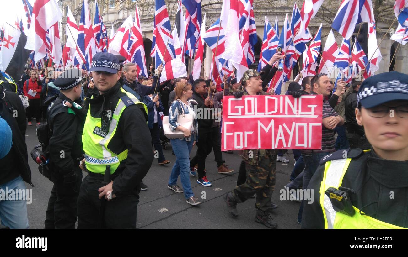 London, UK. 1 APRIL 2017. protester, Protest against Islamists, Credit: Massimiliano Finzi/Alamy Live News Stock Photo
