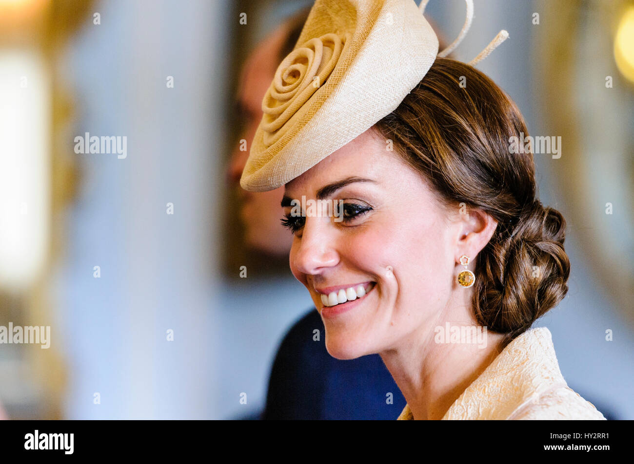 HILLSBOROUGH, NORTHERN IRELAND. 14 JUN 2016: Catherine (Kate), The Duchess of Cambridge, chats to guests ahead of the Secretary of State's annual garden party. Stock Photo