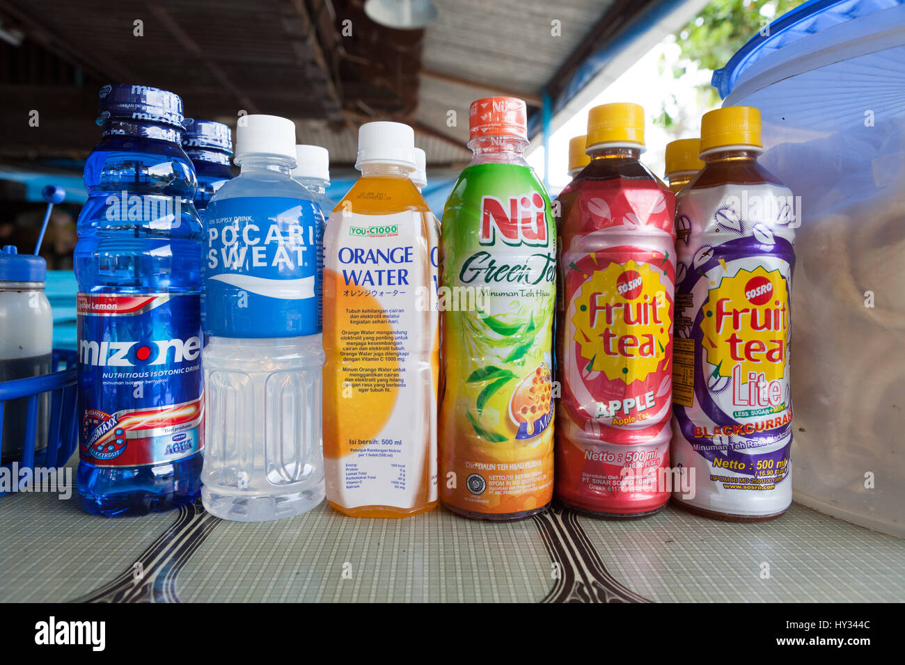 Soft Drinks Display High Resolution Stock Photography and Images Alamy