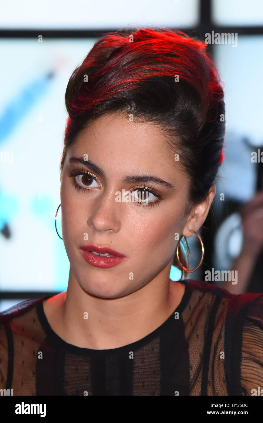 Page 3 - Violetta Martina Tini Stoessel High Resolution Stock Photography  and Images - Alamy