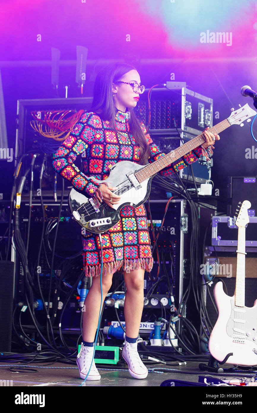 Arts, Music, Strings, Rhapsody Gonzalez from the band Peluche playing electic Bass Guitar. Stock Photo