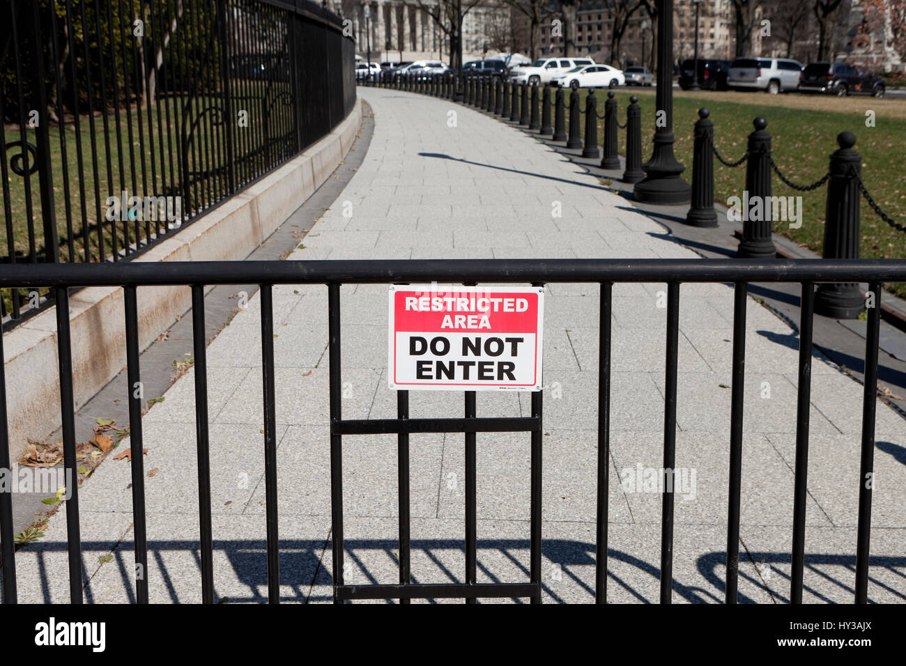 Restricted area Do Not Enter sign outside of White House fence - Washington, DC USA Stock Photo