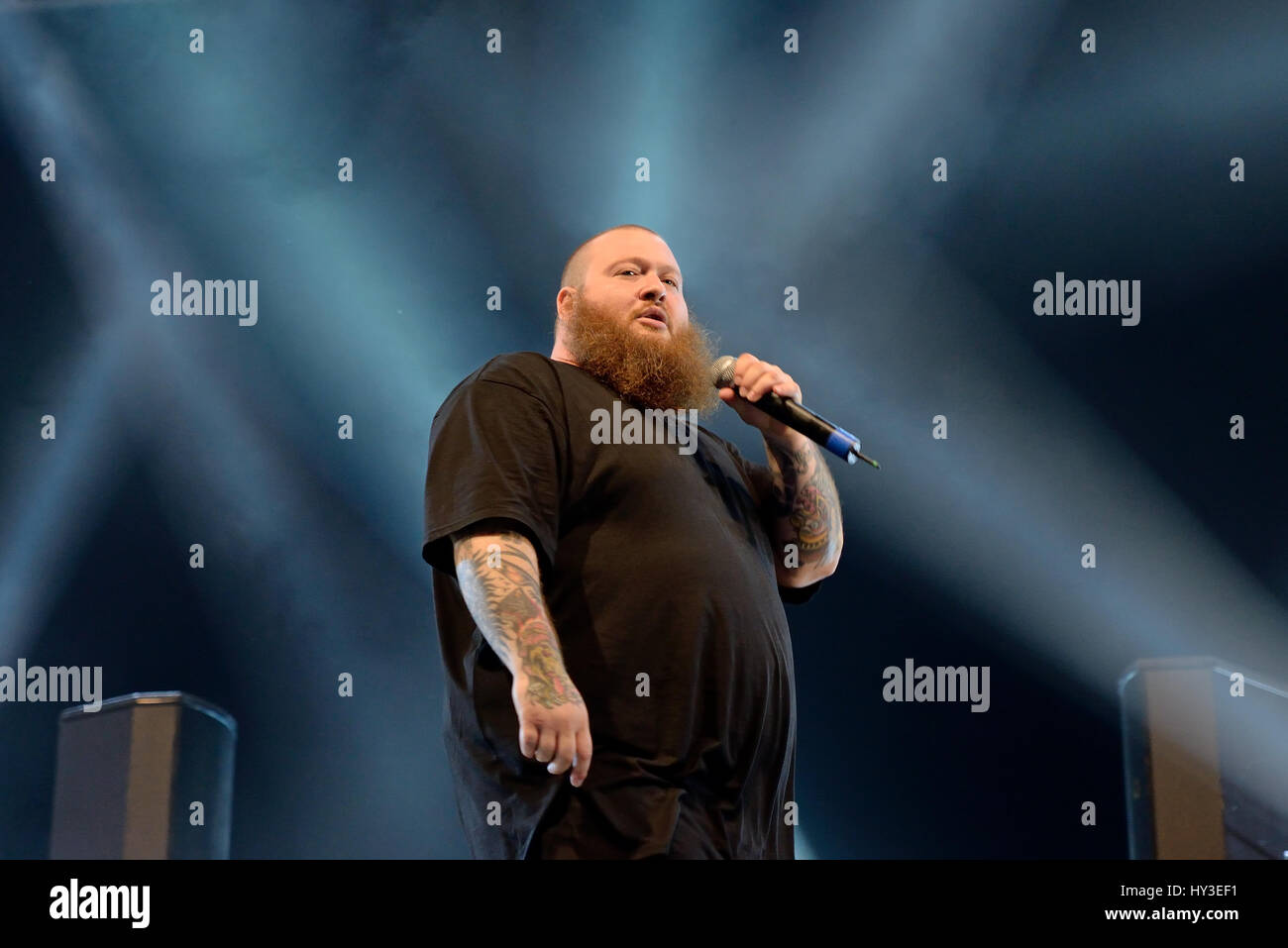 Fat rapper hi-res stock photography and images - Alamy