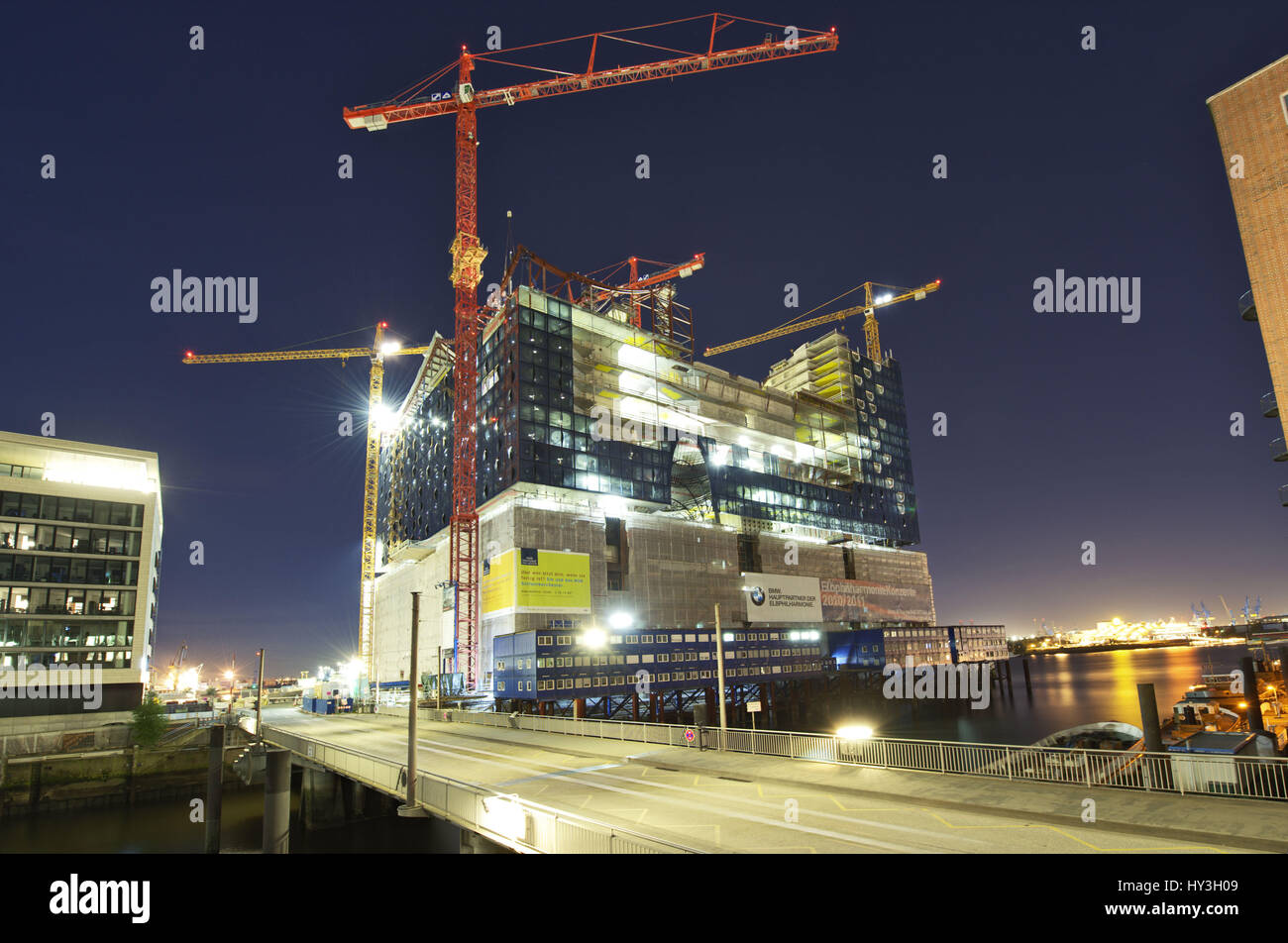 Construction works on the Elbphilharmonie in Hamburg, Germany, Europe, Bauarbeiten an der Elbphilharmonie in Hamburg, Deutschland, Europa Stock Photo