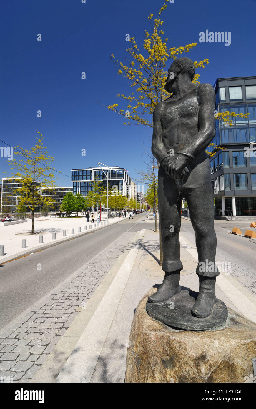 St?rtebeker-Statue in the big Grasbrook in the harbour city of Hamburg, Germany, Europe, Störtebeker-Statue am Großen Grasbrook in der Hafencity von H Stock Photo