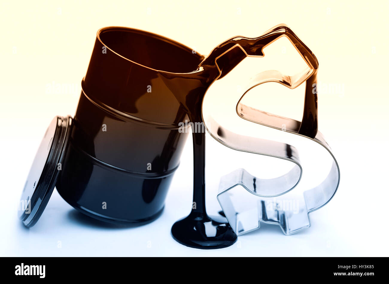 oil barrel and dollar sign, oil price, Ölfass und Dollarzeichen, Ölpreis Stock Photo