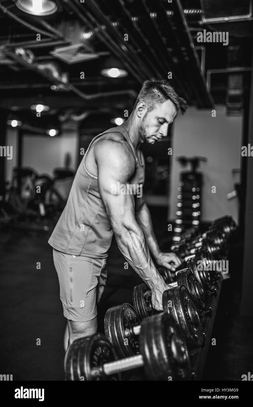 Active focused muscular bodybuilder Black and White Stock Photos ...