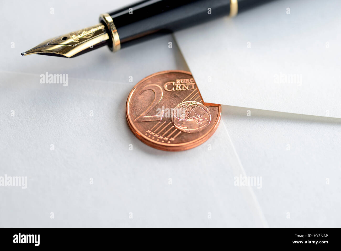 2cent coin in an envelope, Portoerh?hung, 2CentMünze in einem