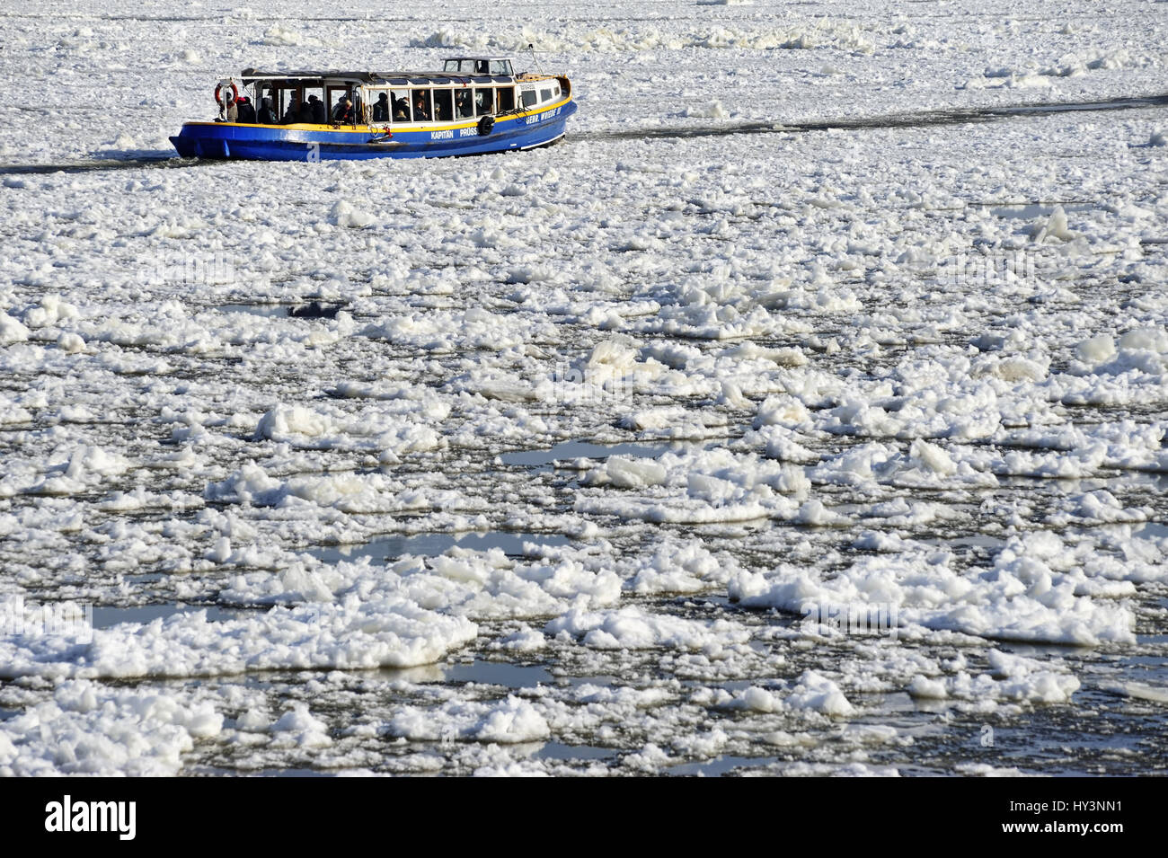 Ice drift and longboat in the Hamburg harbour, Germany, Europe, Eisgang und Barkasse im Hamburger Hafen, Deutschland, Europa Stock Photo
