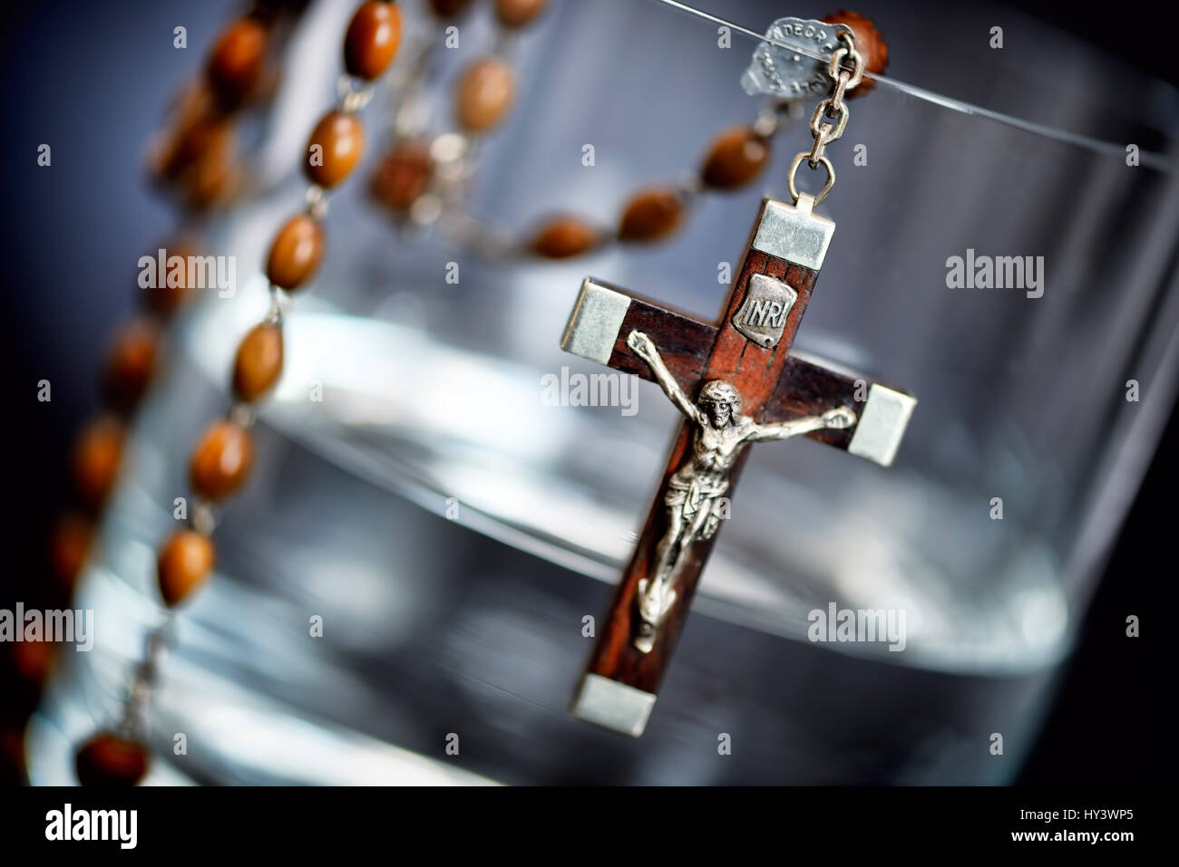 Water glass with cross, symbolic photo Sterbehilfe, Wasserglas mit Kreuz, Symbolfoto Sterbehilfe Stock Photo