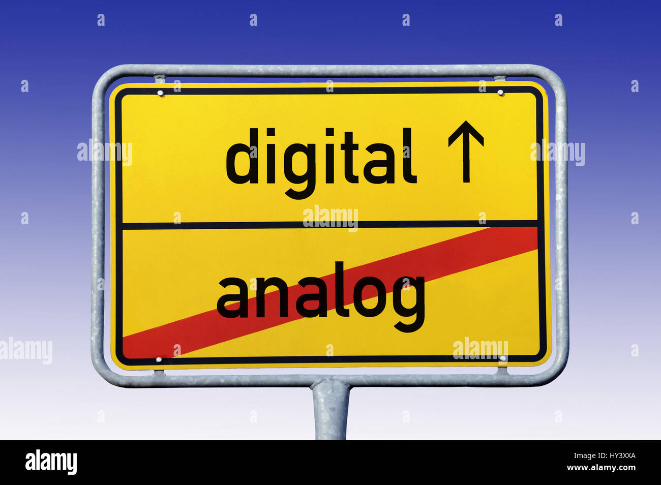 Local sign digitally, end analogously, Ortsschild digital, Ende analog Stock Photo
