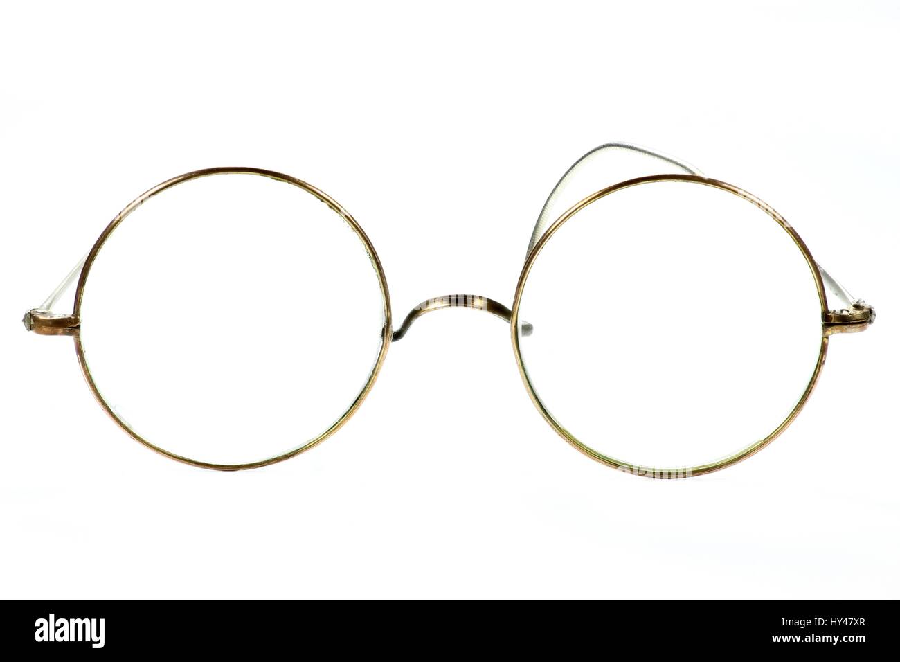 Old glasses hi-res stock photography and images - Alamy