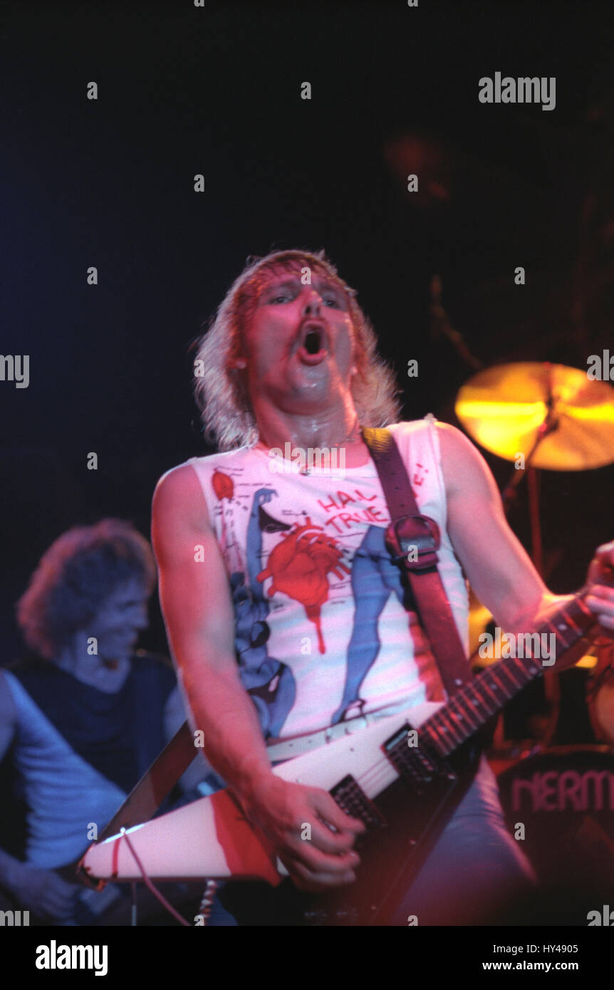 Blackout Tour 1982 | Scorpions T-Shirt Manches courtes | EMP