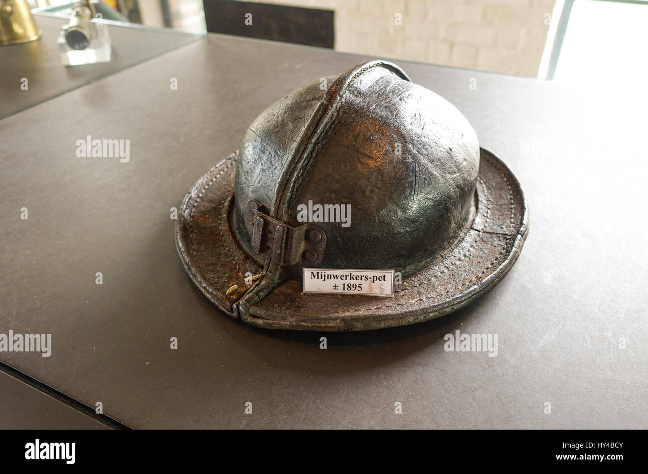Miner's hat old hi-res stock photography and images - Alamy