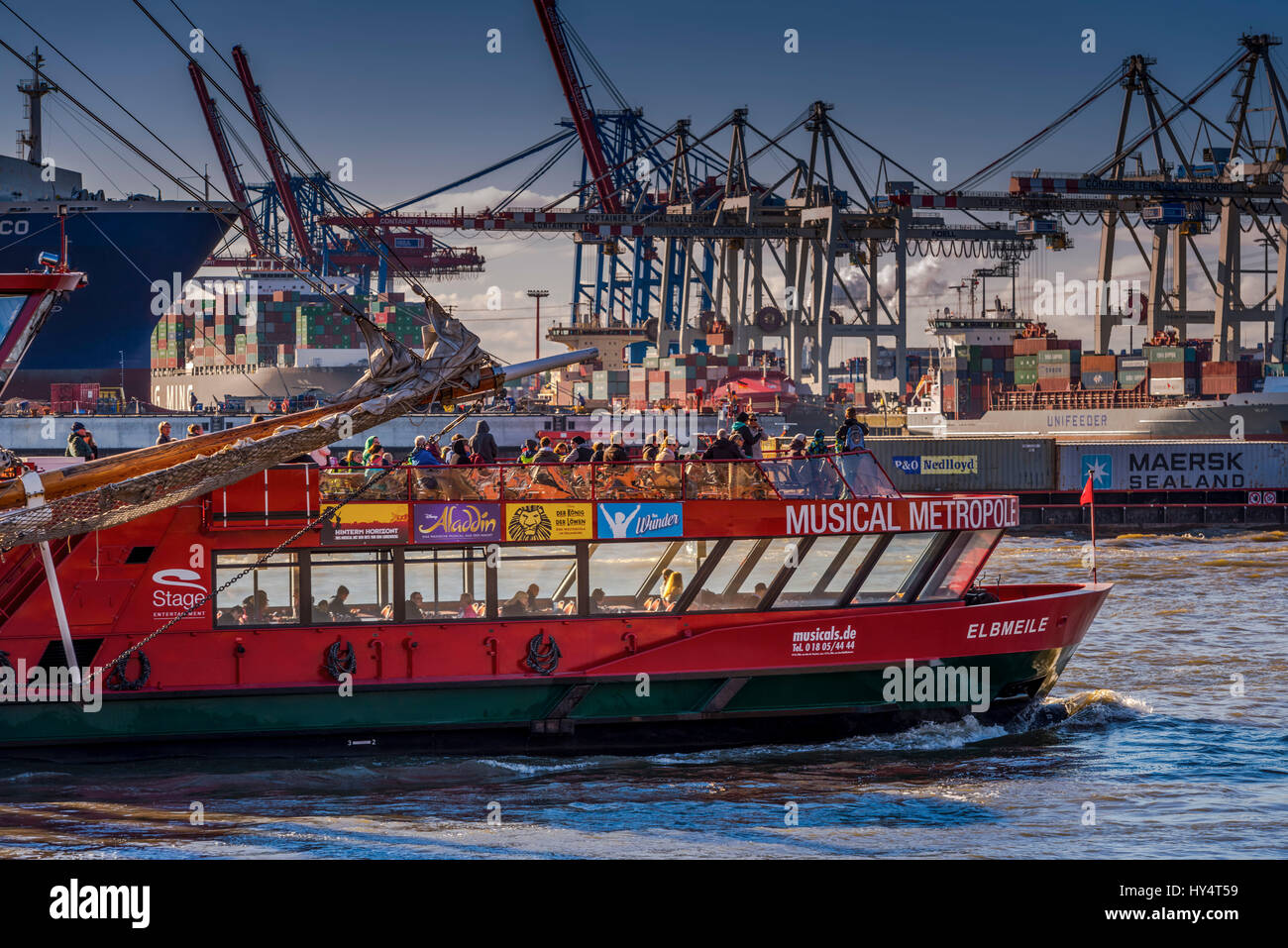 Germany, Hamburg, Elbe, Harbour, St. Pauli, fish market, Container