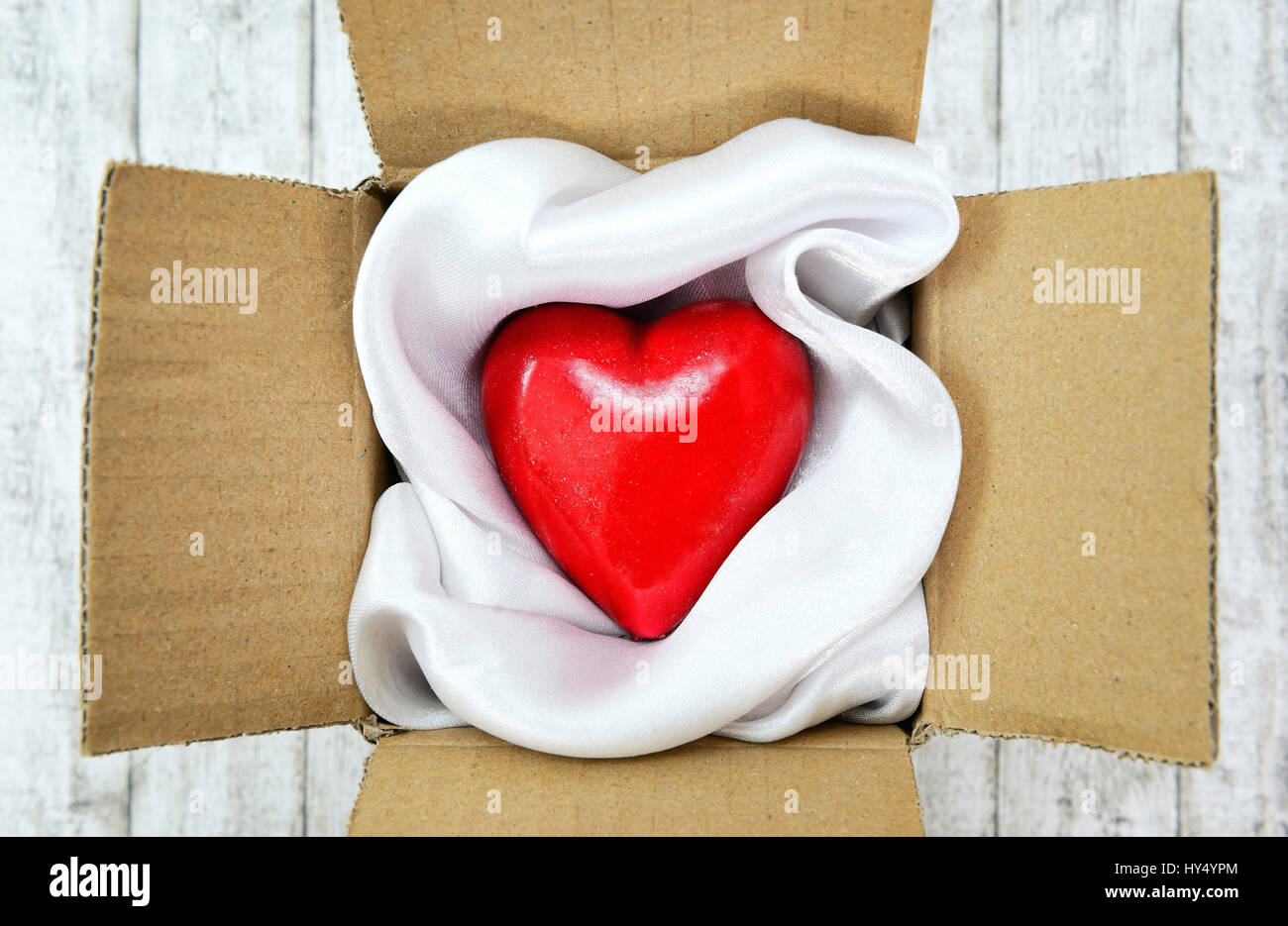 Heart in a package, Valentinstag, Herz in einem Paket Stock Photo