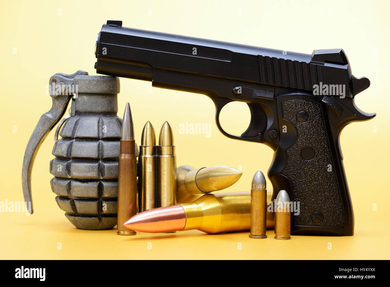 Weapons and ammunition, symbolic photo German deliveries of arms