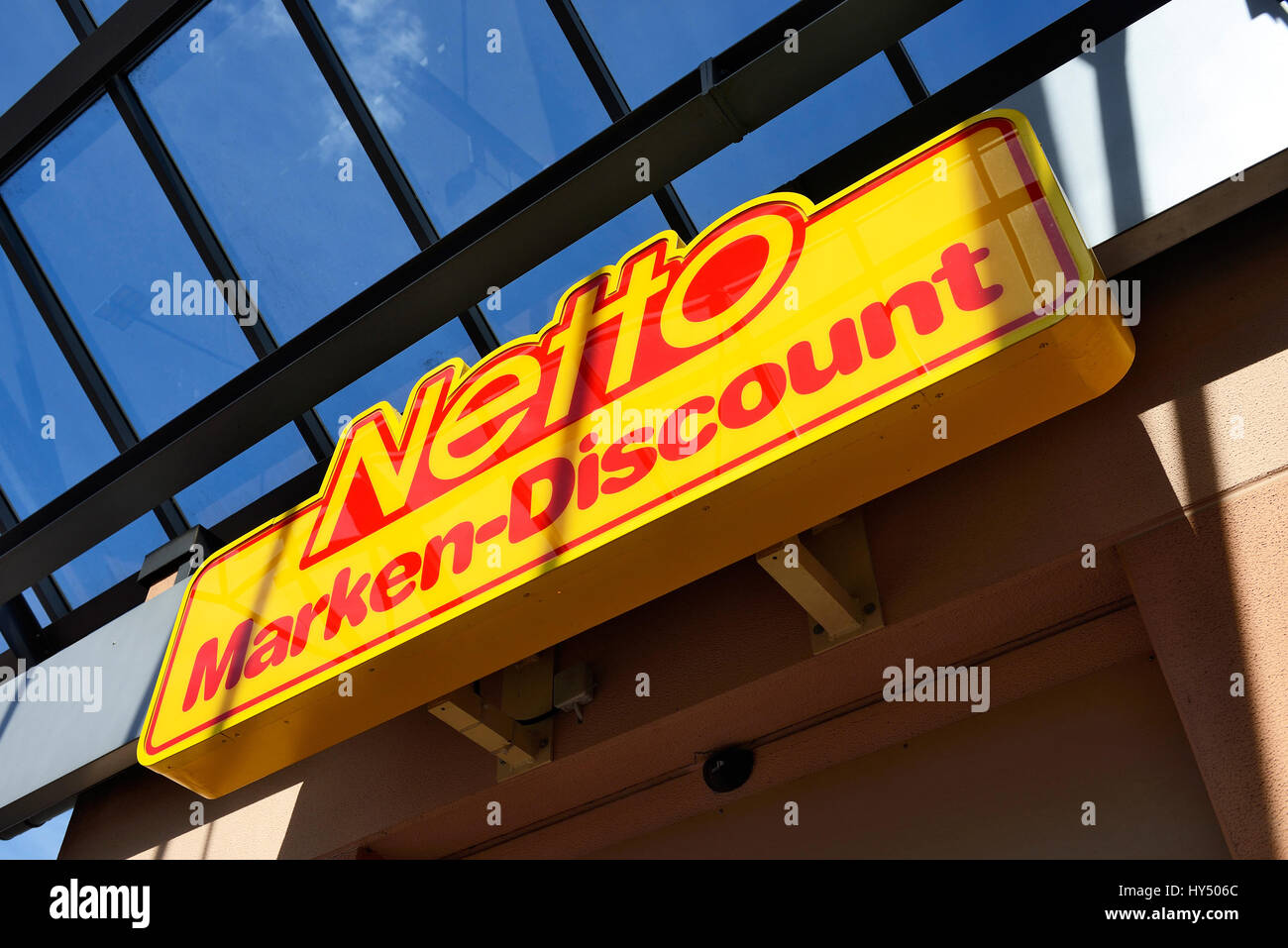 Net discount shop market, Netto Discountermarkt Stock Photo Alamy